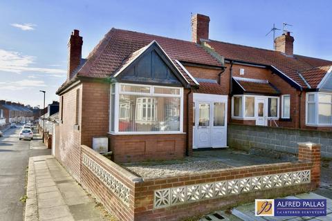 3 bedroom end of terrace house for sale, Atkinson Road, Fulwell