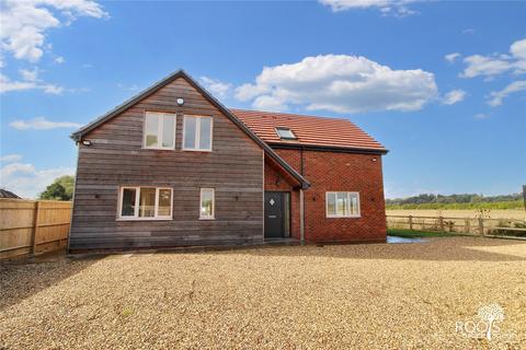 4 bedroom detached house for sale, Lambdens Hill, Reading RG7