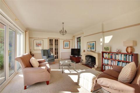 2 bedroom detached house for sale, Langham Road, Robertsbridge, East Sussex, TN32