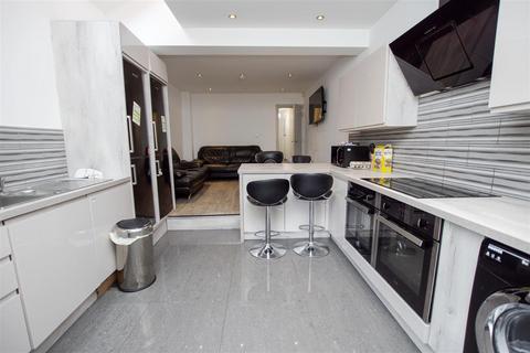 7 bedroom house to rent, Harrow Road, Birmingham B29