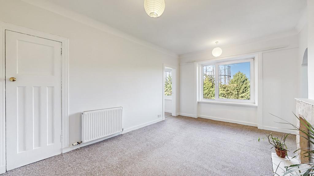 Dorchester Avenue, Glasgow G12 3 bed flat for sale £120,000