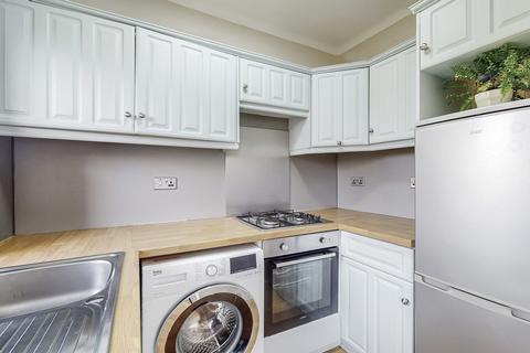 3 bedroom flat for sale, Dorchester Avenue, Glasgow G12