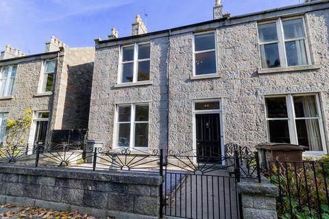 5 bedroom end of terrace house to rent, Brighton Place, aberdeen