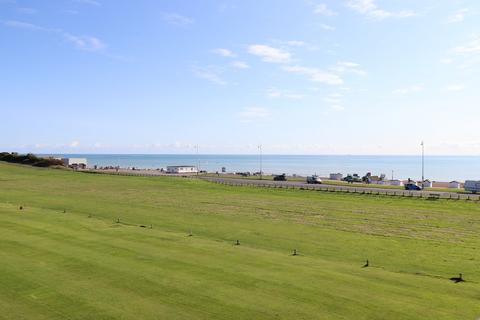 2 bedroom apartment for sale, Sutton Place, Bexhill-on-Sea, TN40