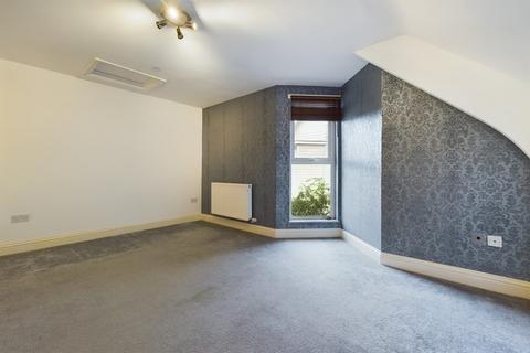 1 bedroom apartment to rent, High Street, Dover
