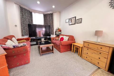 5 bedroom house for sale, Natal Road, Ilford