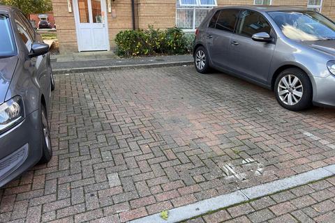 Flat 42, De Havilland Square Piper Way, Ilford, IG1 4DE