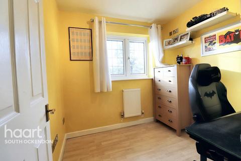 48 Chelmer Drive, South Ockendon, RM15 6EE