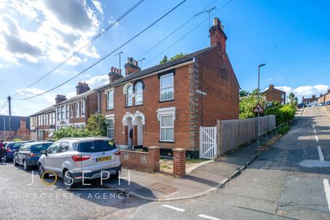 4 bedroom end of terrace house to rent, Cavendish Street, Ipswich, IP3