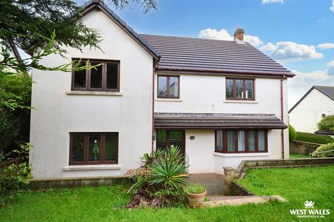 4 bedroom detached house for sale, Blenheim Drive, Neyland, Milford Haven