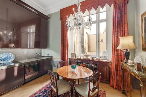 1 bedroom apartment for sale, Ennismore Gardens, Knightsbridge SW7