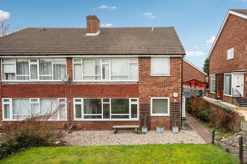 2 bedroom ground floor maisonette to rent, Chalfont Avenue, Little Chalfont