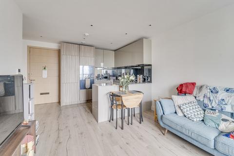 1 bedroom apartment for sale, Smithfield Square, High Street N8