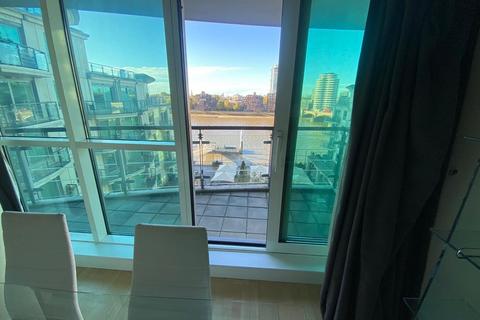 1 bedroom apartment to rent, St. George Wharf, London SW8