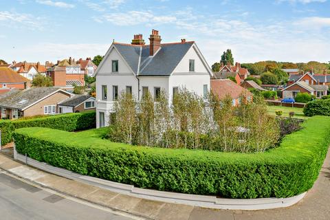 4 bedroom detached house for sale, Felixstowe, Suffolk