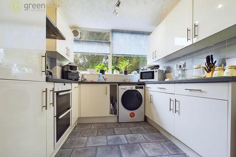 20 Links View, Sutton Coldfield, B74 3EP