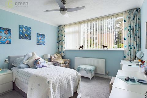 20 Links View, Sutton Coldfield, B74 3EP