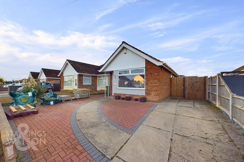 2 bedroom semi-detached bungalow for sale, Dorothy Avenue, Bradwell