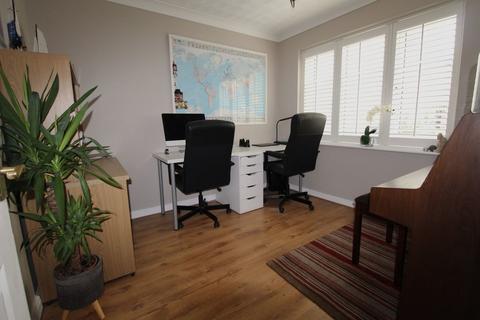 28 Bickerdikes Gardens, Sandy, SG19 1UX