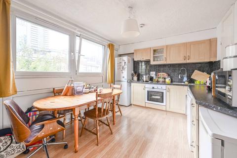 3 bedroom flat for sale, Byng Street, Canary Wharf, London, E14