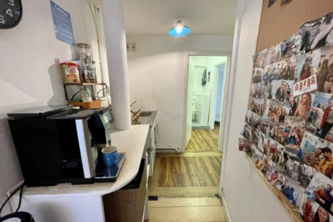 Property to rent, Tooley Street, London SE1