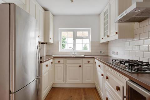 2 Alton Road, Richmond, TW9 1UJ