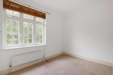 2 Alton Road, Richmond, TW9 1UJ