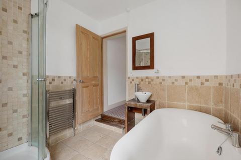 2 Alton Road, Richmond, TW9 1UJ