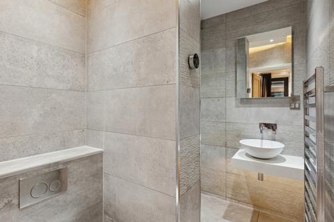 2 bedroom flat for sale, A, 148 Finborough Road, London