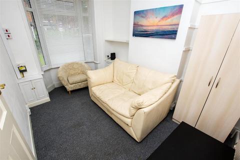 3 bedroom apartment to rent, Boldmere Terrace, Birmingham B29