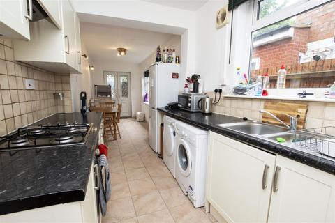 3 bedroom house to rent, Warwards Lane, Birmingham B29