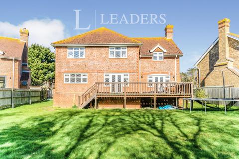 5 bedroom detached house to rent, Seafarers Walk, Hayling Island