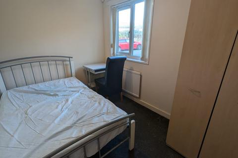 1 bedroom in a house share to rent, Norfolk Park Road, Sheffield