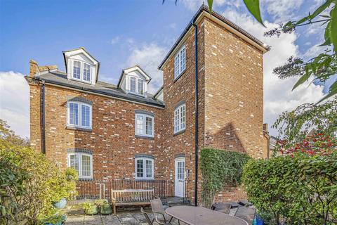 2 bedroom apartment for sale, West Road, Saffron Walden CB11