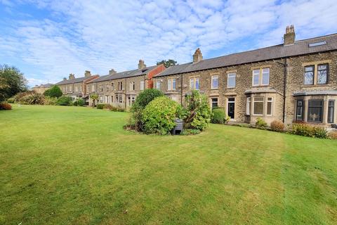 4 bedroom terraced house for sale, Brooklands, Halifax HX3