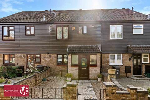 3 bedroom terraced house for sale, Clydesdale Walk, Broxbourne EN10