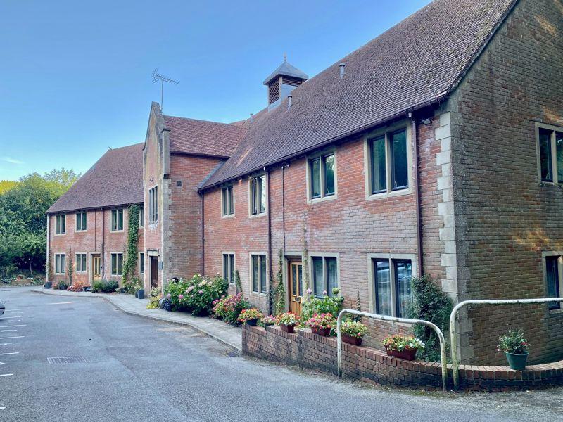 4 Waldron Court