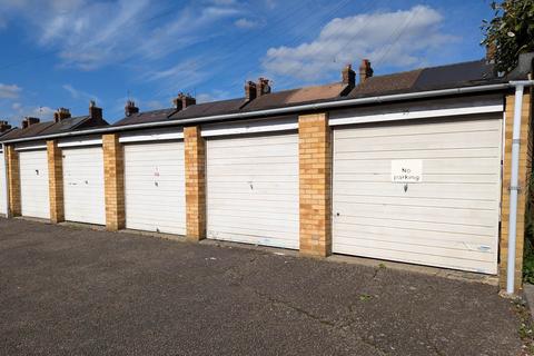 15 River Park, Hemel Hempstead, HP1 1RB