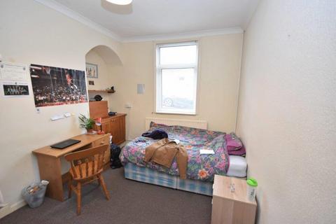 4 bedroom terraced house to rent, Ellis Leazes, Durham