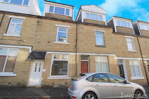 4 bedroom terraced house to rent, St. Michaels Road, Bradford, BD8 8HE