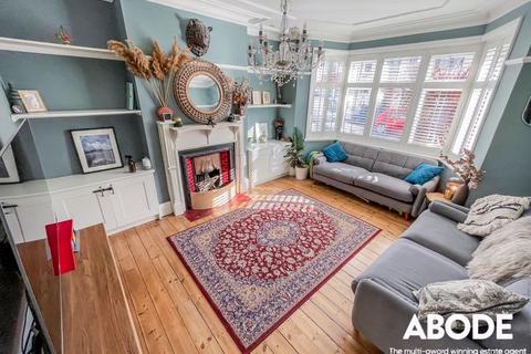 4 bedroom terraced house for sale, Westbourne Grove, Westcliff-On-Sea