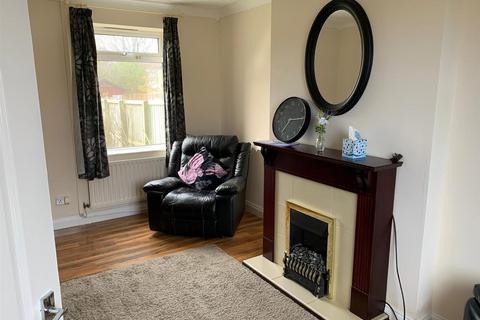 3 bedroom terraced house to rent, Maple Avenue, Durham