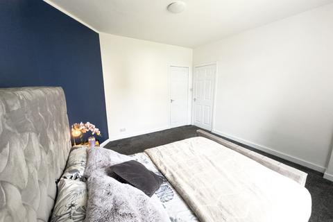 215 Aros Drive, Glasgow, G52 1TJ