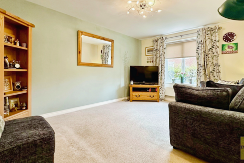 8 Llys Ynysgeinon, Godrergraig, Swansea, SA9 2BJ