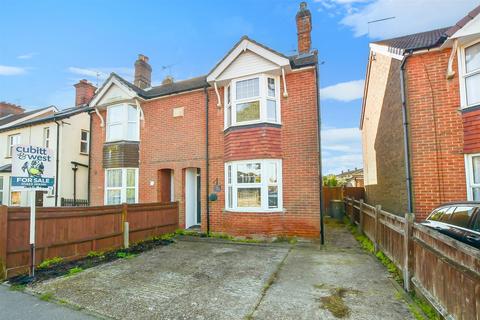 3 bedroom semi-detached house for sale, Crawley Road, Horsham, West Sussex