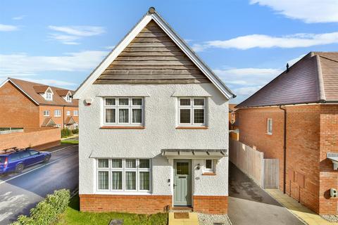 3 bedroom detached house for sale, Cambria Crescent, Sittingbourne, Kent