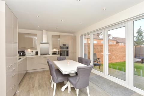 3 bedroom detached house for sale, Cambria Crescent, Sittingbourne, Kent