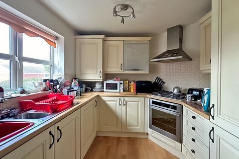 24 Keysmith Close, Willenhall, WV13 2QG