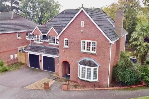 6 bedroom detached house for sale, Pagnell Court, Wootton Fields, Northampton NN4