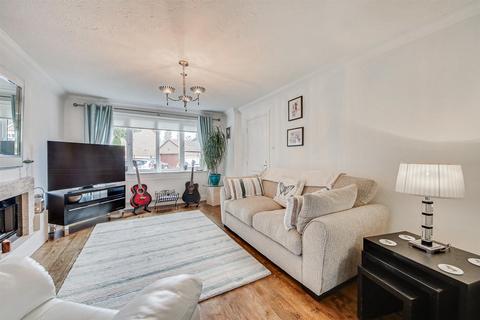 7 Brightstone Close, Banks, Southport, PR9 8FH